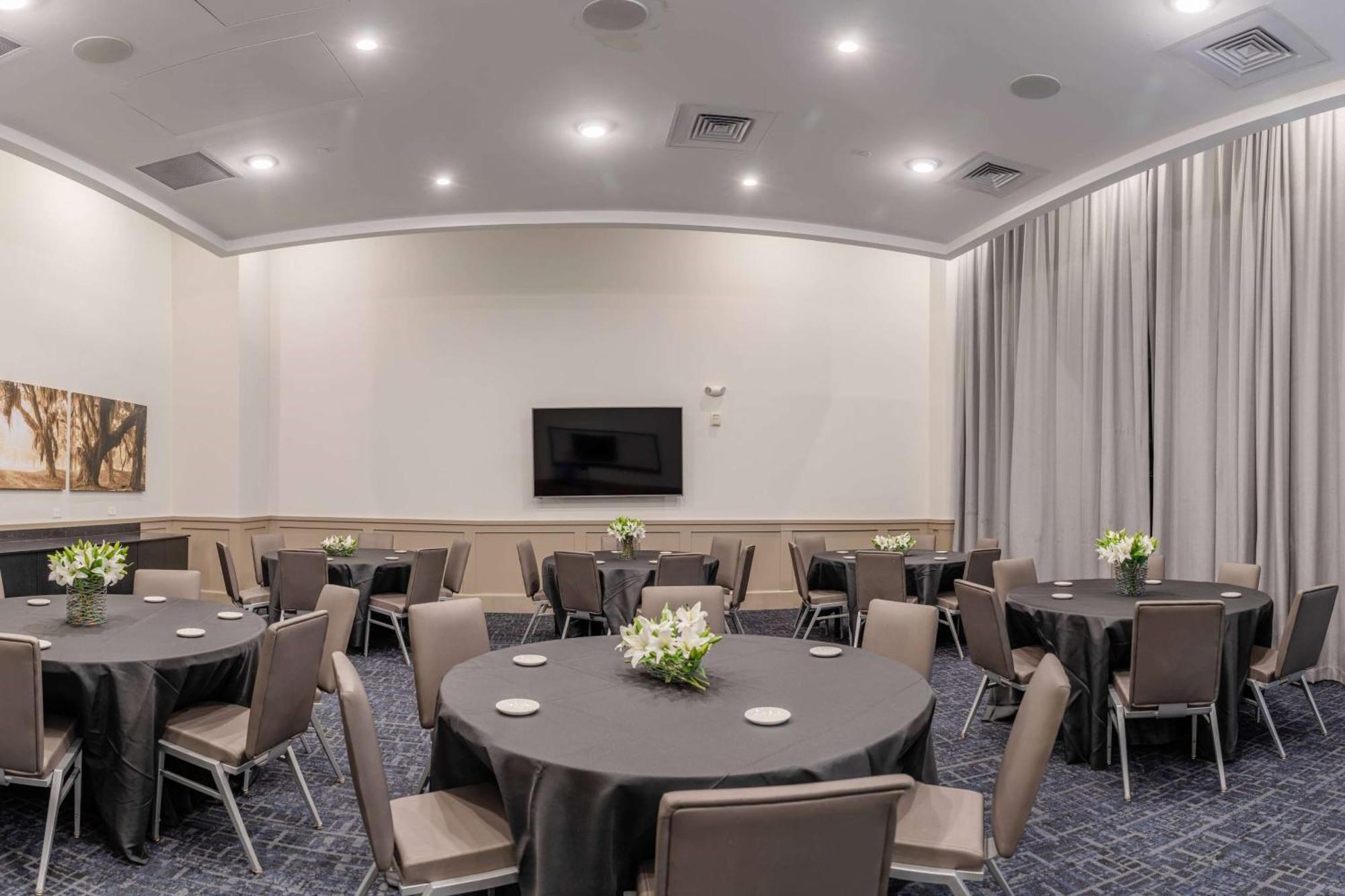 Tryp By Wyndham Savannah Exterior foto